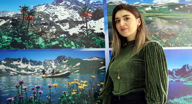 Hakkarili Burcu, Van'da yöresel yemek lokantası açtı