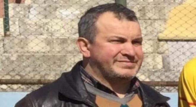 Halı sahada kalp krizi geçiren antrenör öldü