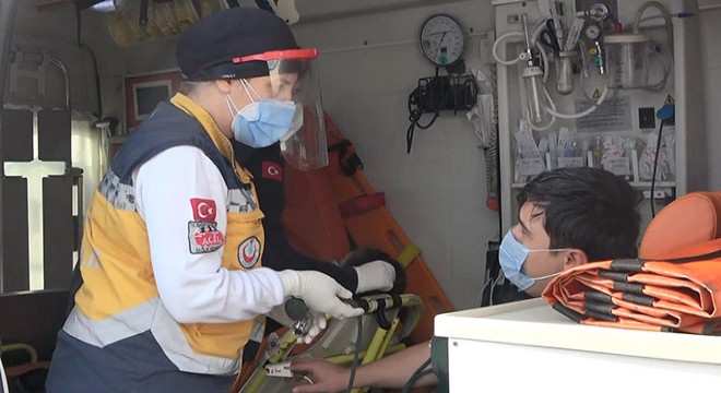 Haliç Köprüsü'nde otomobil takla attı, trafik oluştu