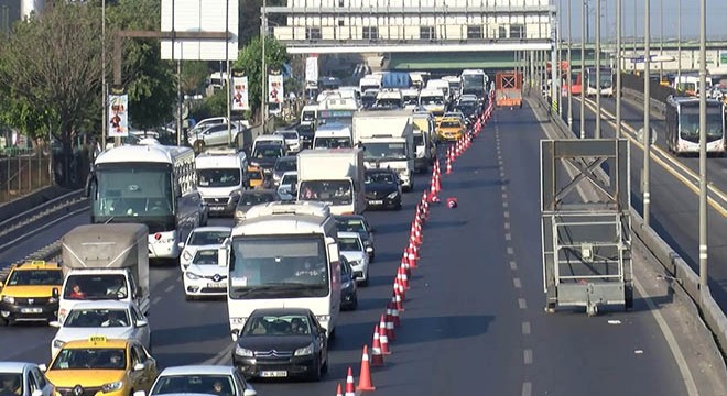 Haliç Köprüsü nde trafik yoğunluğu