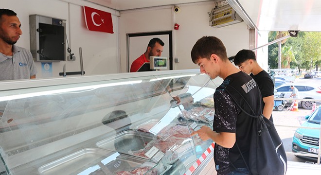 Halk Et Mobil Satış TIR'ı her gün farklı ilçede