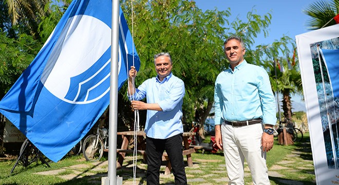 Halkın plajlarında mavi bayraklar dalgalanıyor