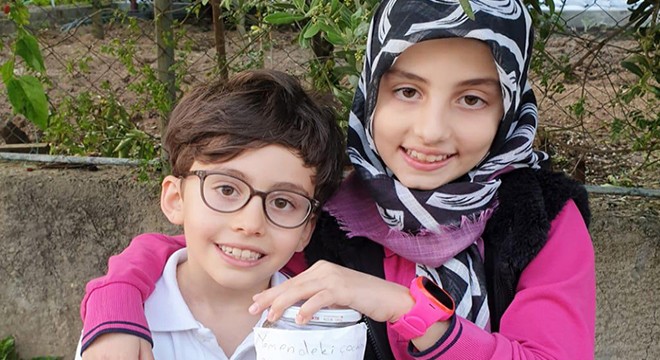 Harçlıklarını Yemen'deki çocuklara bağışladılar