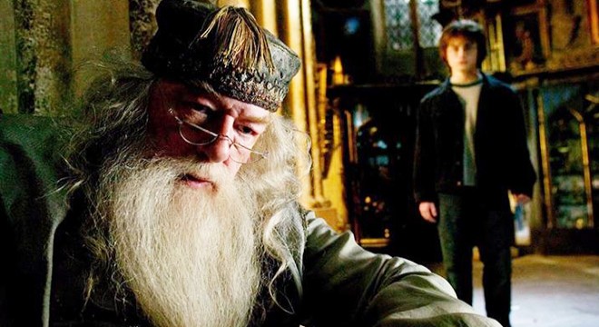 Harry Potter dizisinde ‘Dumbledore’u canlandıracak isim belli oldu