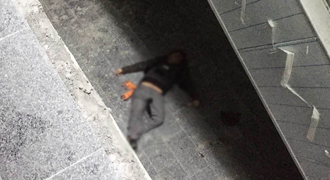 Hastane ek bina inşaatında ölü bulundu