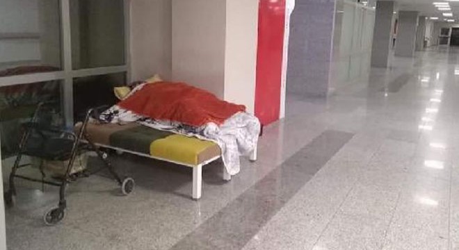 Hastanede yatan kadın, sıcak yuvaya kavuştu