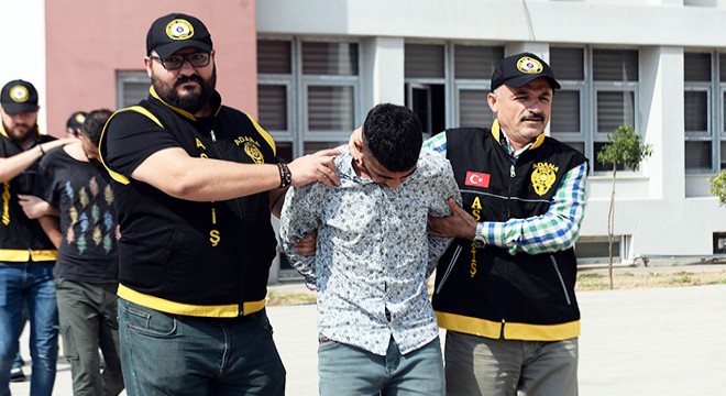 Hastanenin bahçesinden 2 motosiklet çaldı