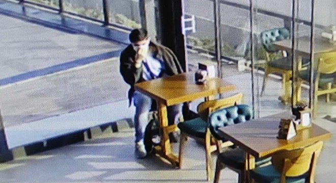 Hastaneye kontrole giden kişi çanta çaldı; o anlar kamerada