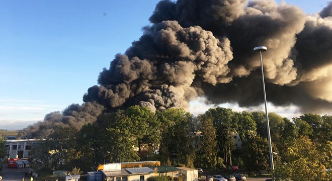 Havaalanı yakınındaki çöp arıtma tesisinde patlama: 9 yaralı
