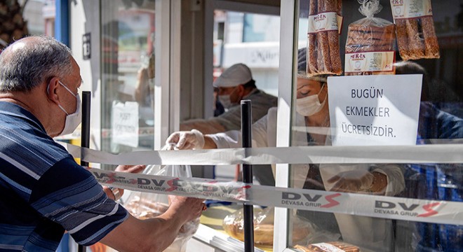 Hayırseverin parasını ödediği 5 bin ekmek ücretsiz dağıtıldı