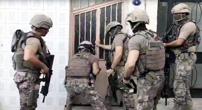 Helikopter destekli uyuşturucu operasyonu: 29 gözaltı