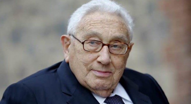 Henry Kissinger hayatını kaybetti