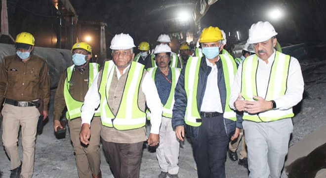 Hindistan’daki tünel kazasında kurtarma çalışmaları 6 ncı gününde