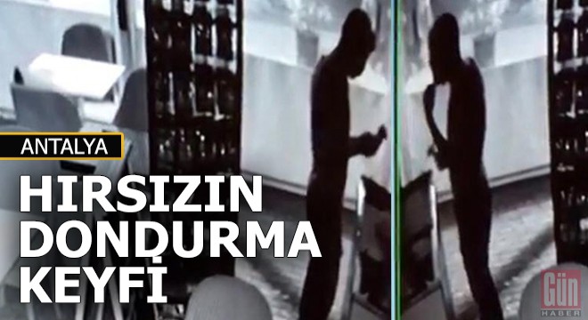 Hırsız, girdiği kafede dondurma yedi