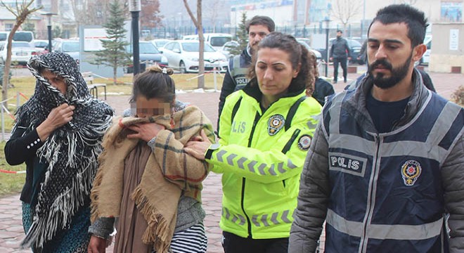 Hırsızlık şüphelisi 3'ü kadın 5 kişi, suçüstü yakalandı