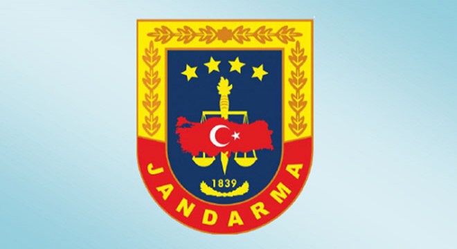 Hırsızlık şüphelisi 4 kişi jandarma ekiplerince yakalandı