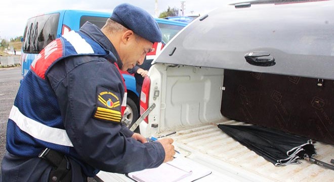 Hız yapan sürücülere 30 bin lira ceza kesildi
