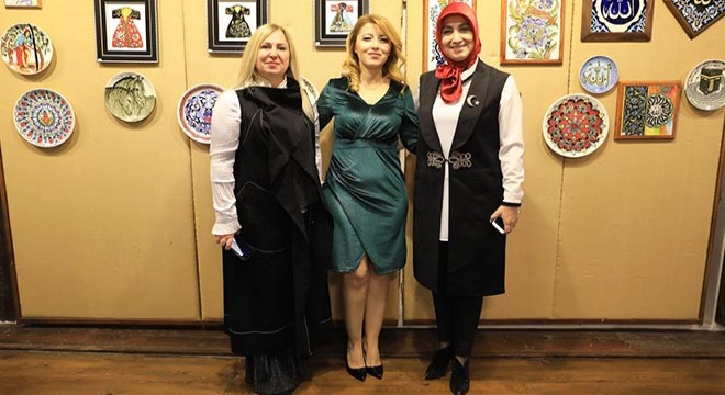 Hobi olarak başladı, 400 eserle el sanatları sergisi açtı
