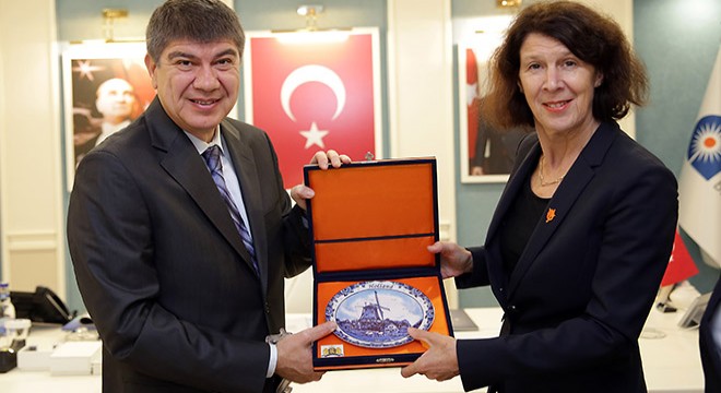 Hollanda Büyükelçisi, Türel'i ziyaret etti