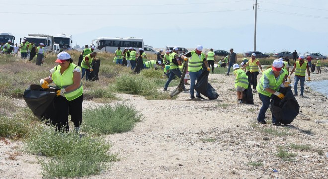 Homa Dalyanı nda tonlarca çöp topladılar