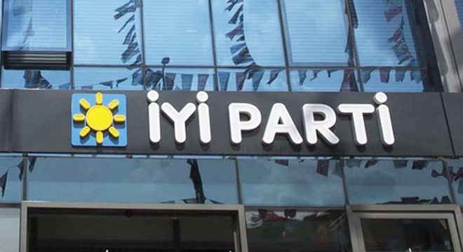 İYİ Parti de il başkanı ve 50 üye istifa etti