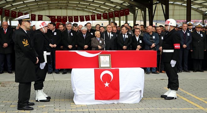 İdlib şehidi Tolga Can Yılmaz'ı 5 bin kişi uğurladı