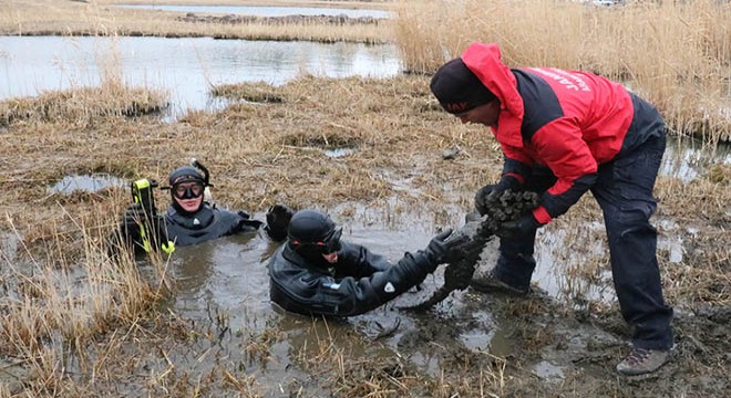 Iğdır daki operasyonda gölette 145 uçaksavar mühimmatı bulundu