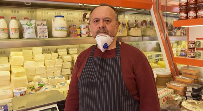 İhtiyaç sahipleri için 'askıda peynir'