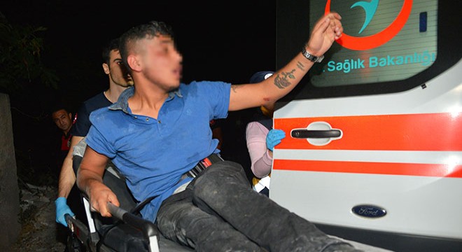 İki kişiyi yaraladı, polisten kaçarken damdan düştü