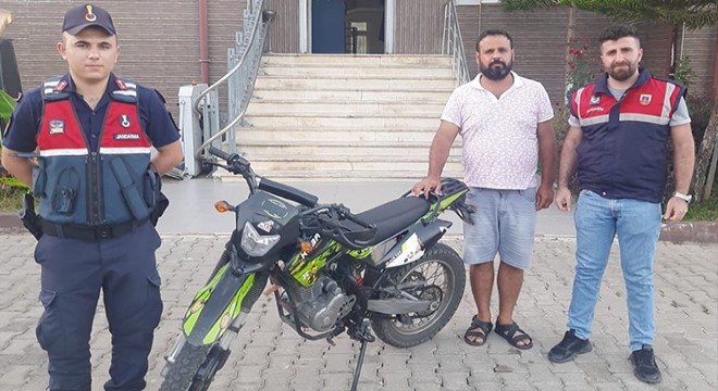 İki şüpheli çalıntı motosikletle yakalandı