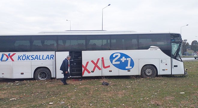 İki ayrı otobüs kazasında 10 kişi yaralandı