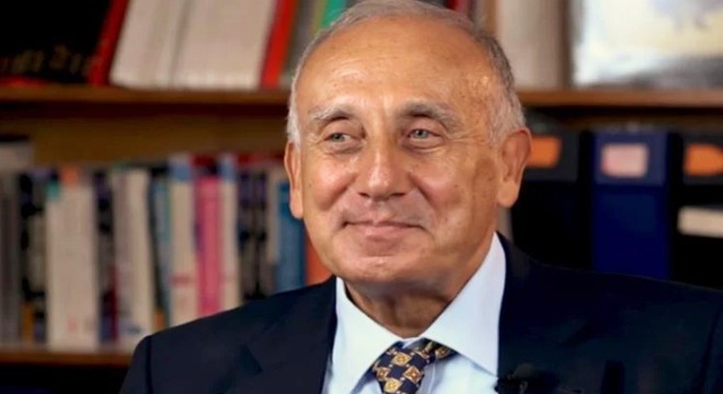İktisatçı Fikret Şenses yaşamını yitirdi