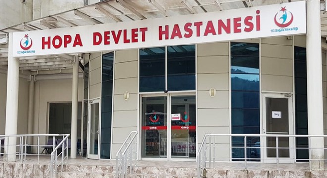 İlaç yazmayan doktoru dövdüler