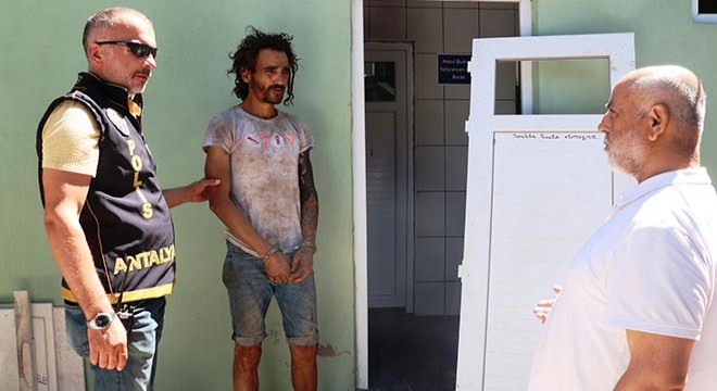 İmamdan caminin tuvalet kapısını çalan hırsıza: Bir daha böyle şeyler yapma