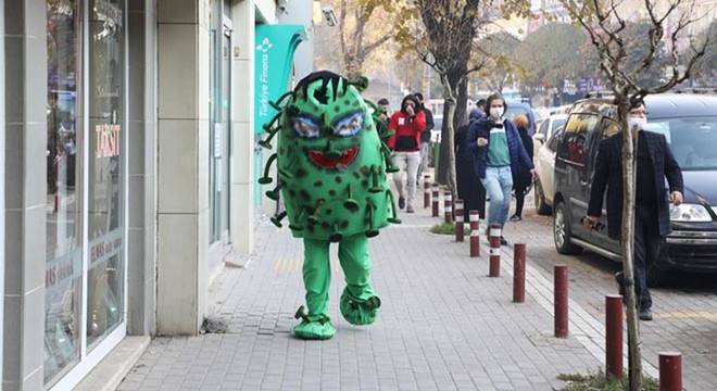 İnegöl'de 'kostümlü virüs' şaşkınlığı