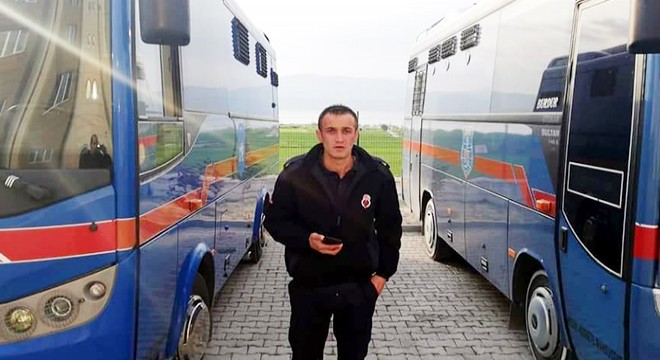 İnfaz koruma memuru evde fenalaşıp öldü