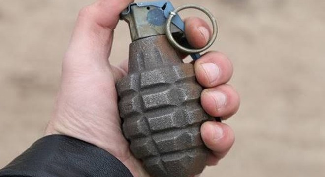 İnşaat alanında el bombası bulundu