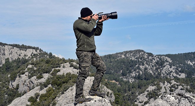 İnşaat işçisi doğa fotoğrafçısı