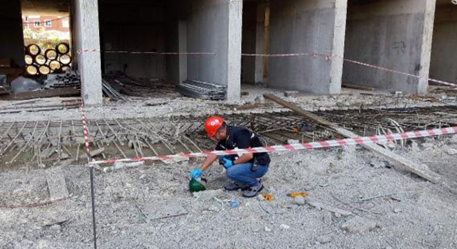 İnşaatın 11'inci katından düşen işçi, ağır yaralandı