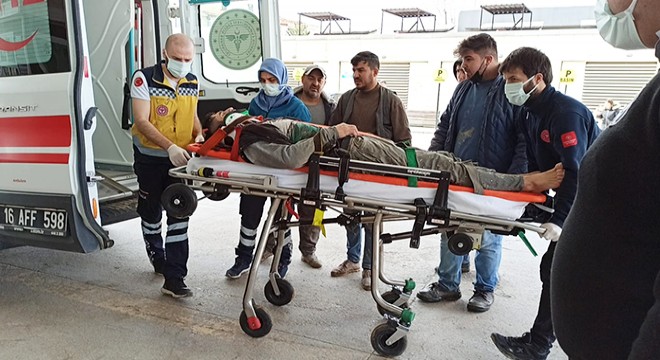 İnşaatın asansör boşluğuna düşen işçi ağır yaralandı
