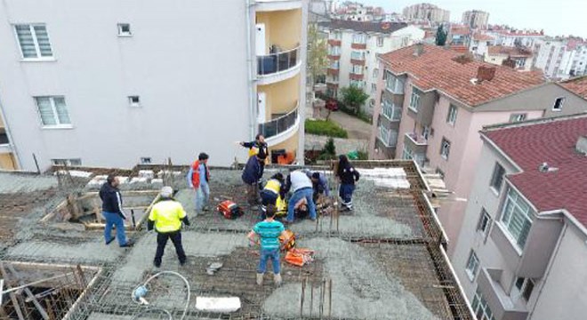 İnşaatta elektrik akımına kapılan işçi ağır yaralandı
