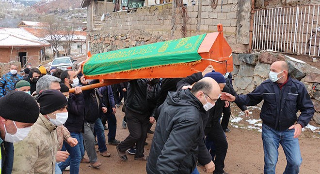İntihar eden polis memuru, Çankırı'da toprağa verildi