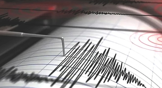 İran da 5.7 büyüklüğünde deprem