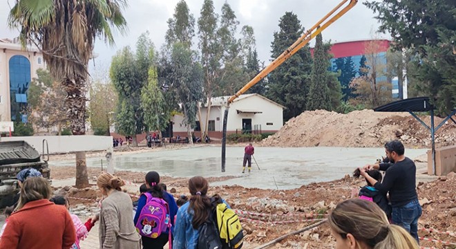 İş makineleri arasında eğitim öğretim