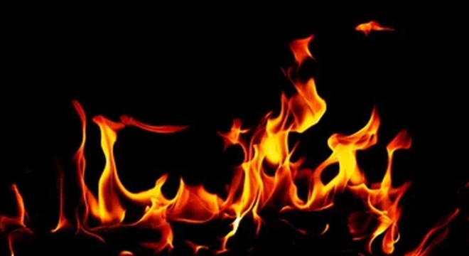 İş merkezinde yangın: 6 kişi dumandan etkilendi