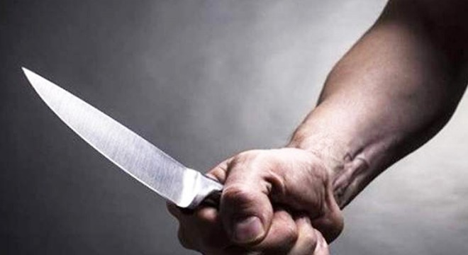 İş yerinin önünde göğsünden bıçaklanarak öldürüldü