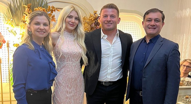 İsmail Balaban ile İlayda Şeker nişanlandı