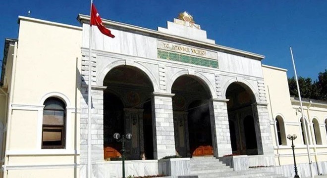 İstanbul Valiliği'nden başka illerde kayıtlı olan Suriyelilere uyarı