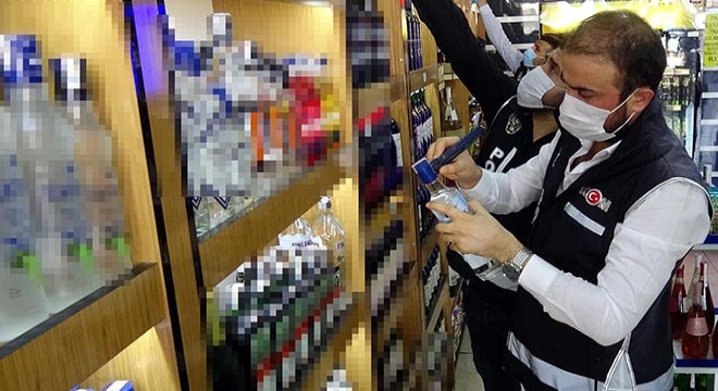 İstanbul'da kaçak sigara ve alkol operasyonu