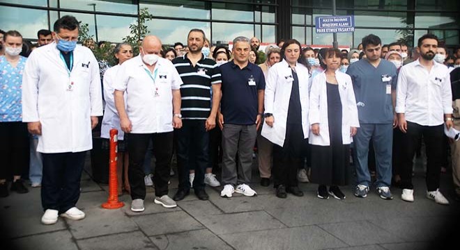 İstanbul'da sağlık çalışanlarından şiddet protestosu